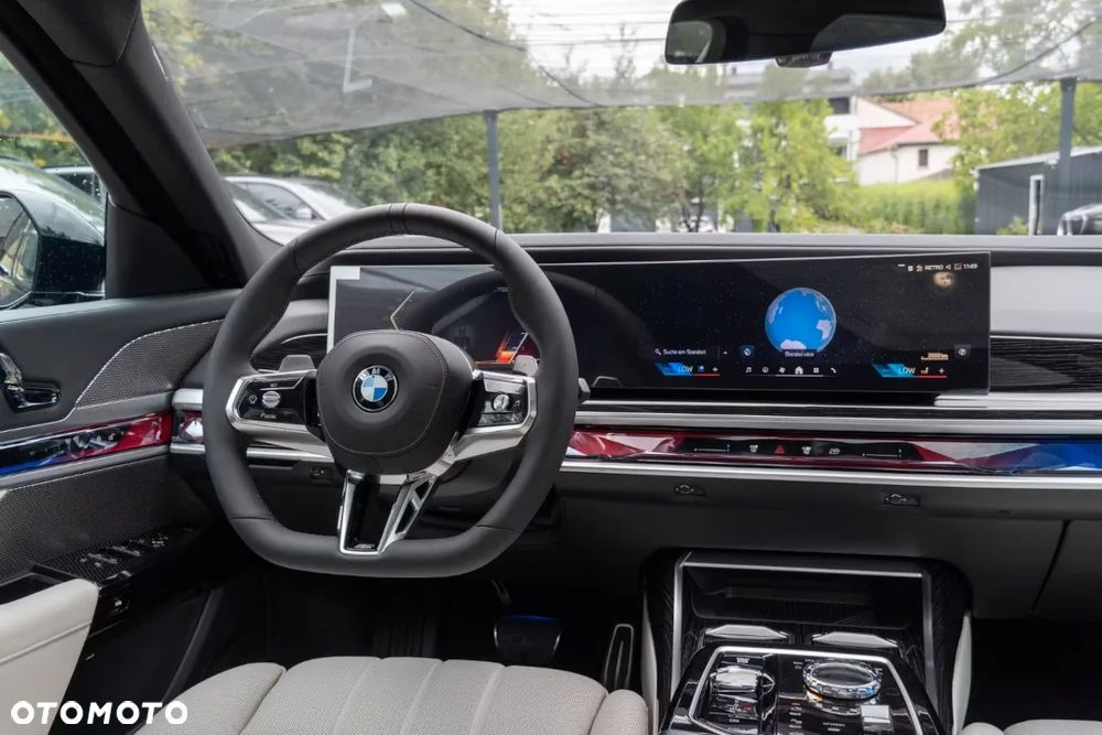 BMW Seria 7 - 12