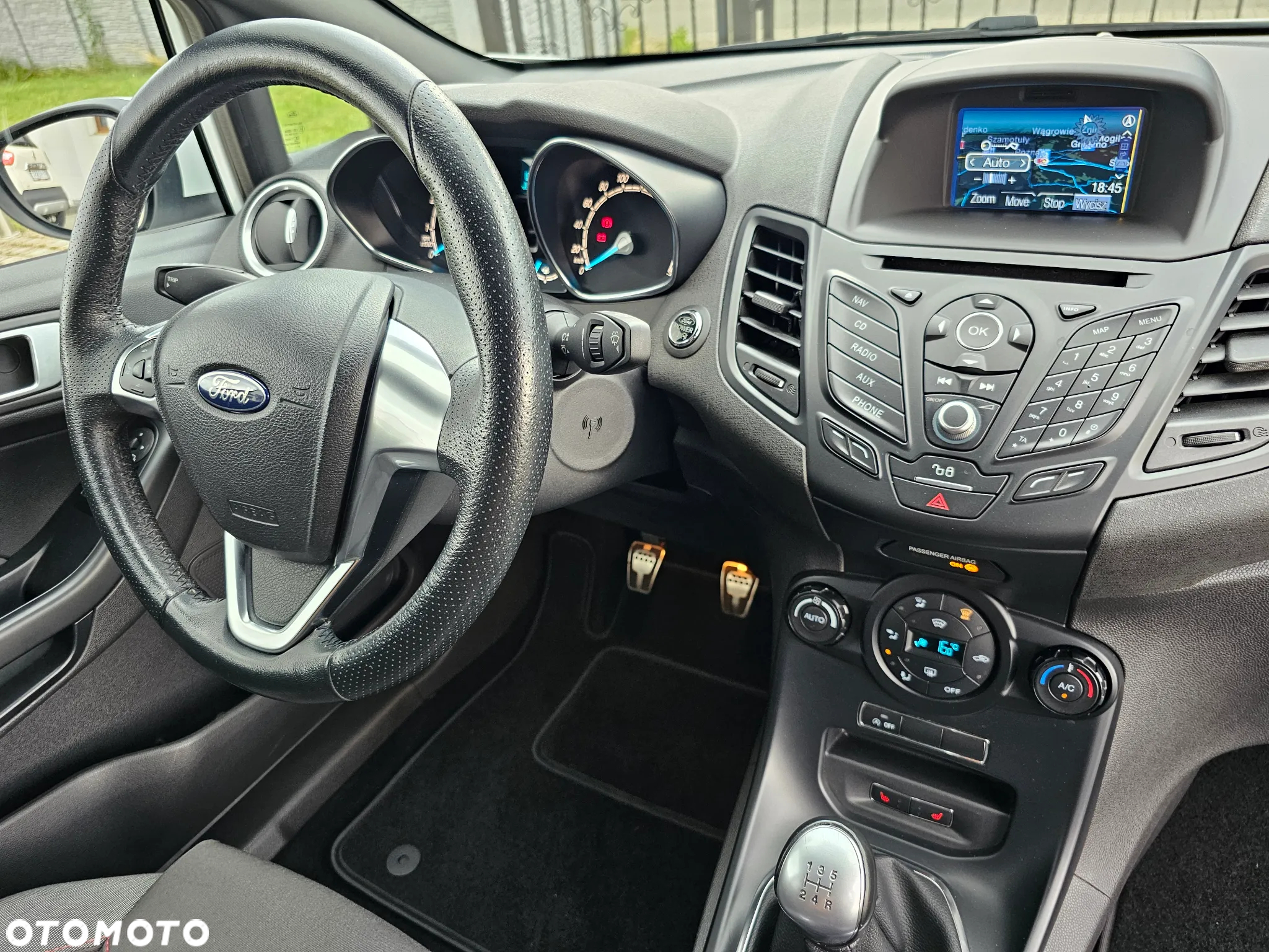 Ford Fiesta 1.0 EcoBoost S&S ST-LINE X - 5