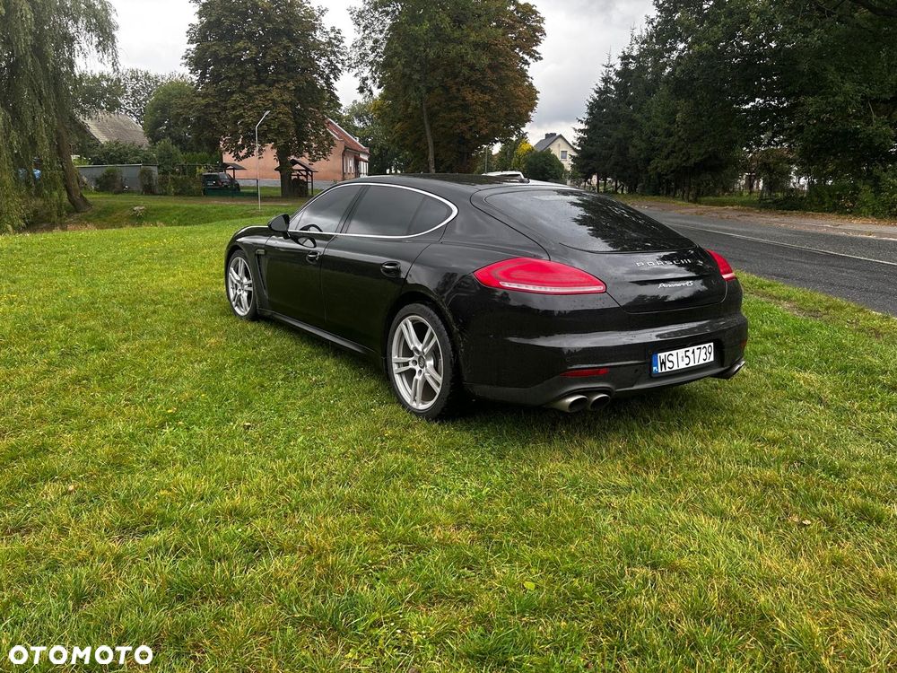 Porsche Panamera 4S Executive - 2