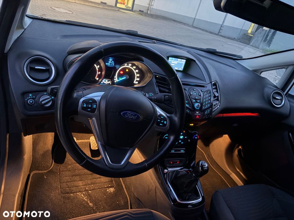 Ford Fiesta 1.0 EcoBoost STart-Stop ST-LINE - 12