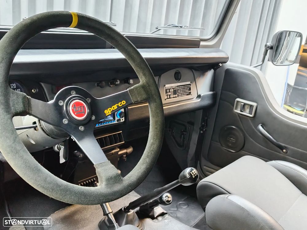 Toyota Land Cruiser - 12