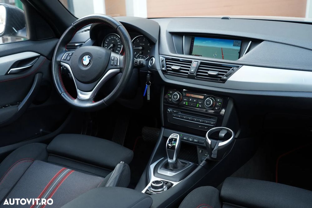 BMW X1 xDrive18d Aut. Sport Line - 12