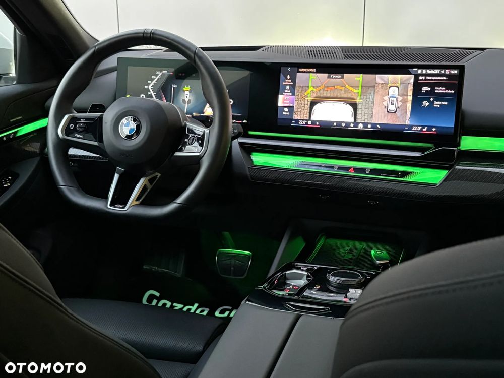 BMW Seria 5 520d xDrive mHEV M Sport - 10