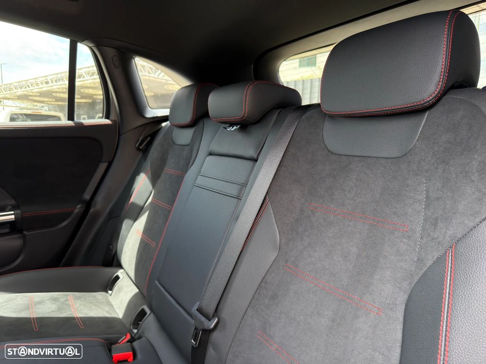 Mercedes-Benz EQA 350 4Matic AMG Line - 16