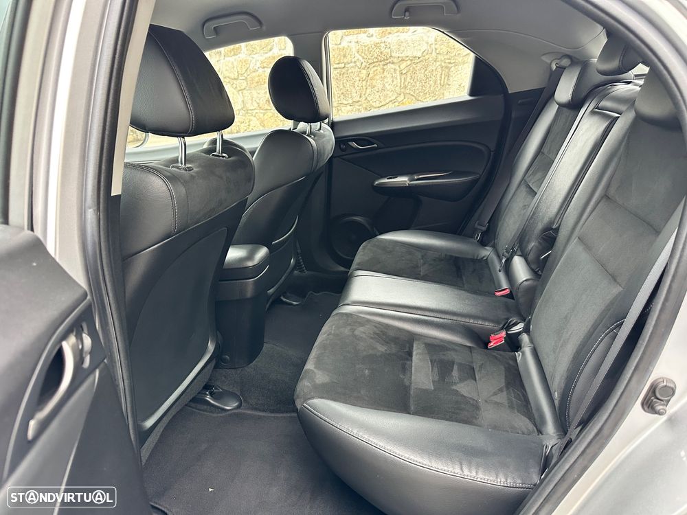 Honda Civic 1.4 i-VTEC Sport Edition - 26