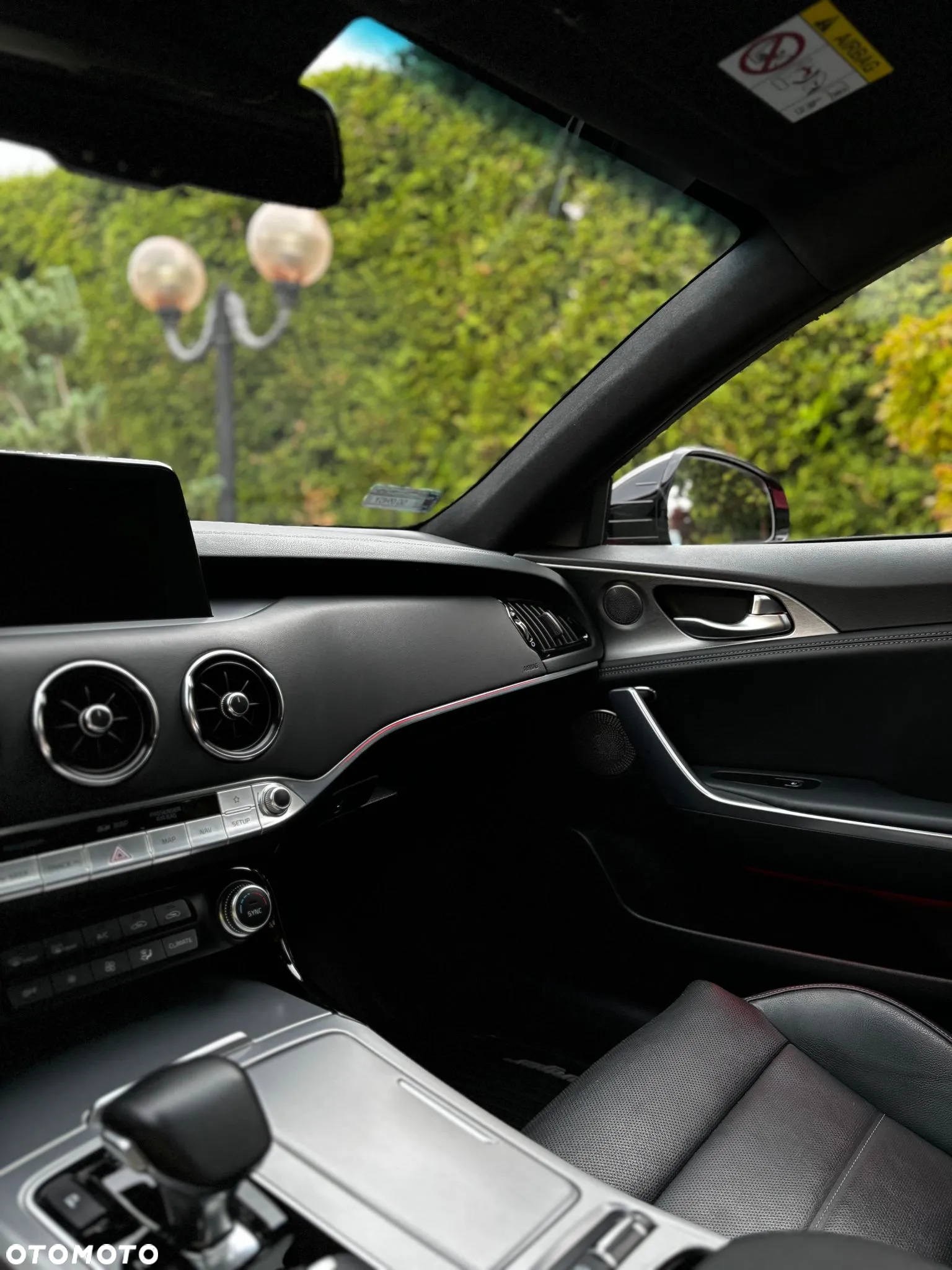 Kia Stinger 2.0 T-GDI GT Line - 11
