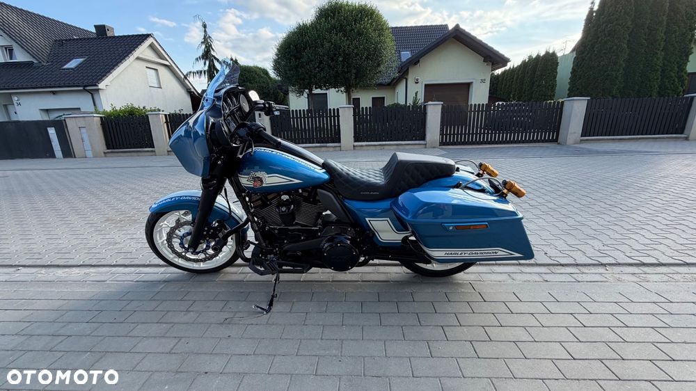 Harley-Davidson Touring Street Glide - 5