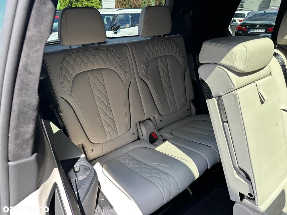 BMW X7 M60i xDrive mHEV sport - 27