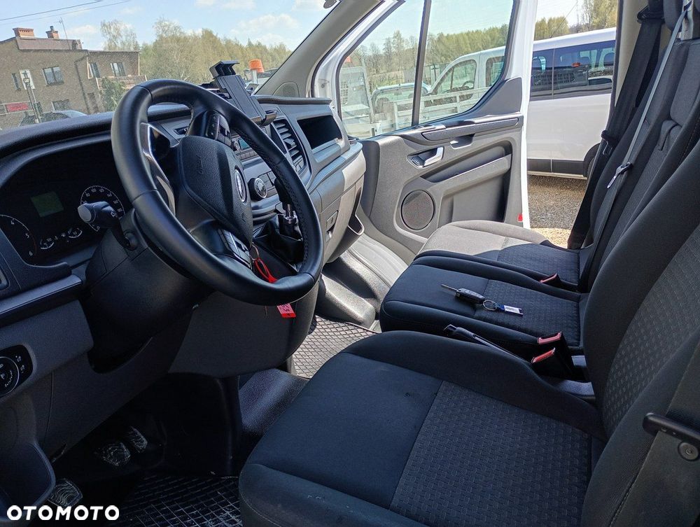 Ford Transit Custom - 12