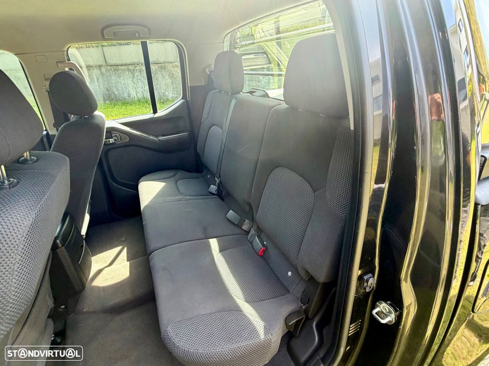 Nissan Navara 2.5 dCi CD XE Comfort - 9