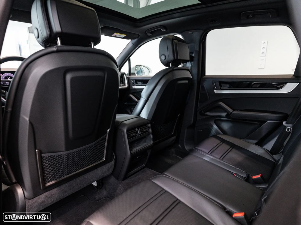 Porsche Cayenne E-Hybrid Tiptronic S - 38