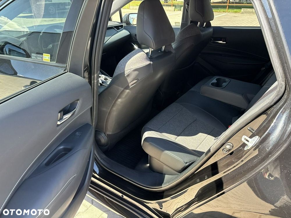 Toyota Corolla 2.0 Hybrid Comfort - 21