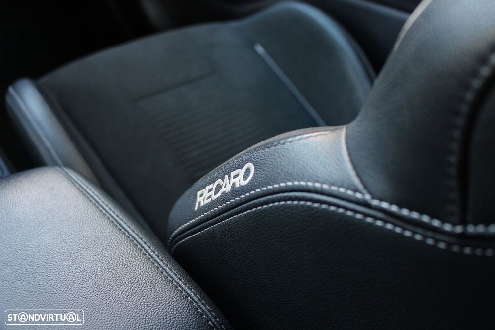 Ford Fiesta 1.5 EcoBoost ST - 46