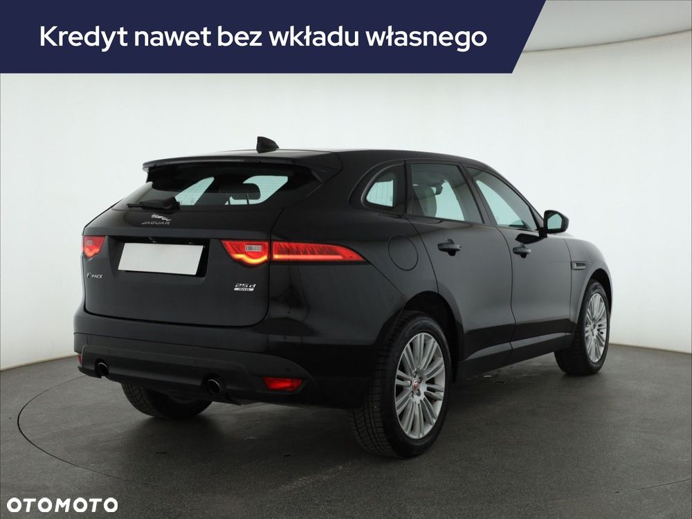 Jaguar F-Pace - 7