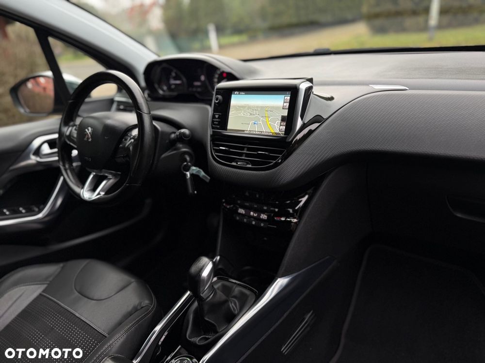 Peugeot 2008 1.6 VTi Allure - 31