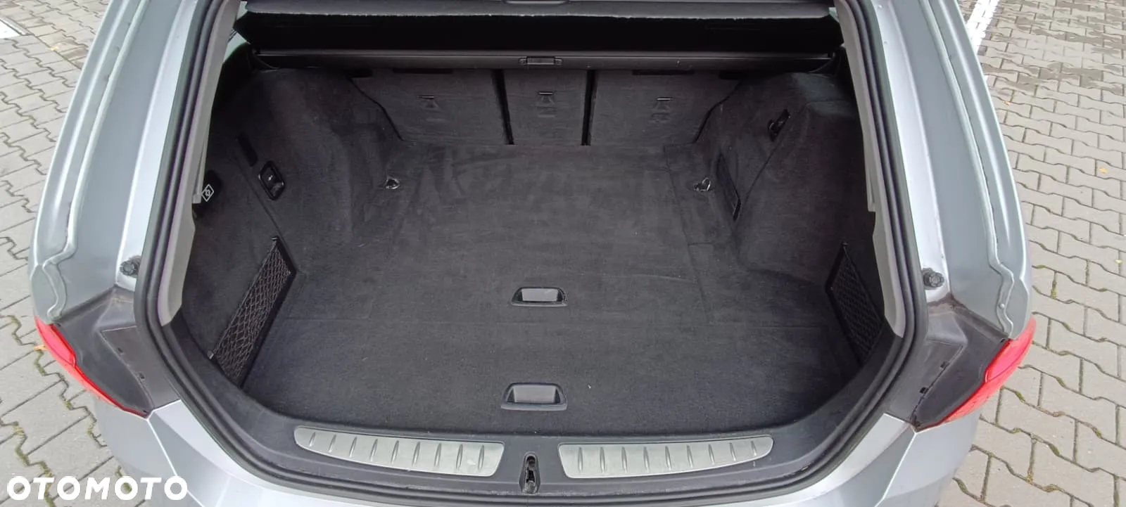 BMW Seria 3 318d - 27