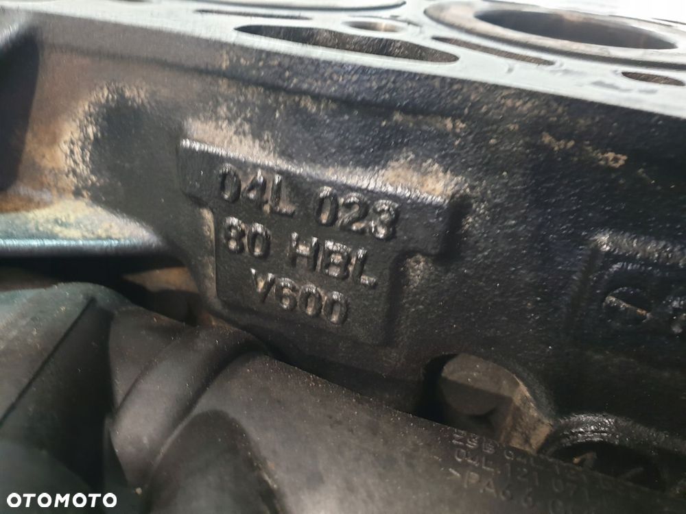 dół silnika blok wał tłoki 04l023c vw audi skoda 2.0 tdi dfs - 14