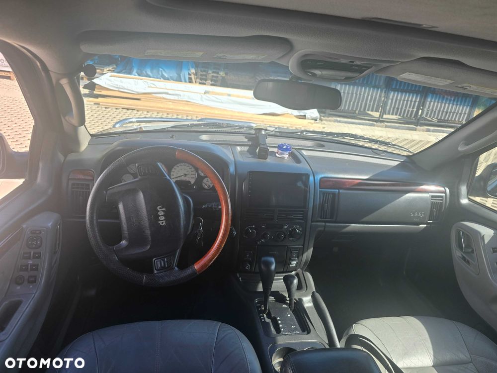 Jeep Grand Cherokee - 3