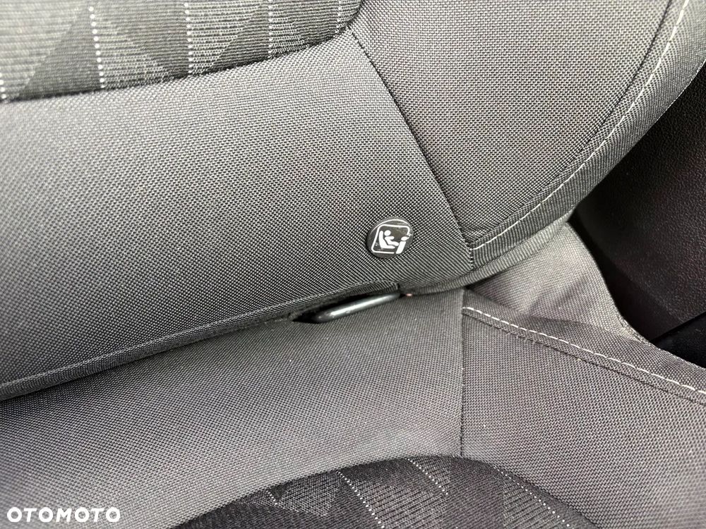 Renault Grand Scenic - 17