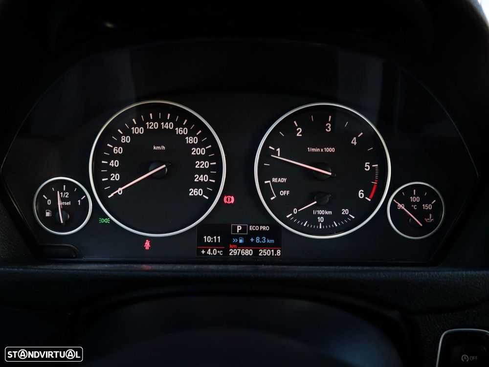 BMW 320 d EfficientDynamics Auto Line Sport - 27