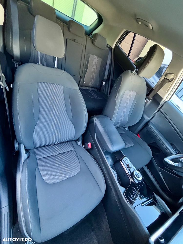 Kia Sportage 1.6 T-GDI MHEV 7DCT HP 4x2 Style - 8