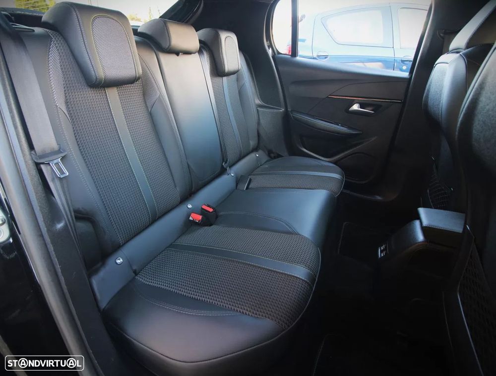 Peugeot e-208 50 kWh GT Line - 27