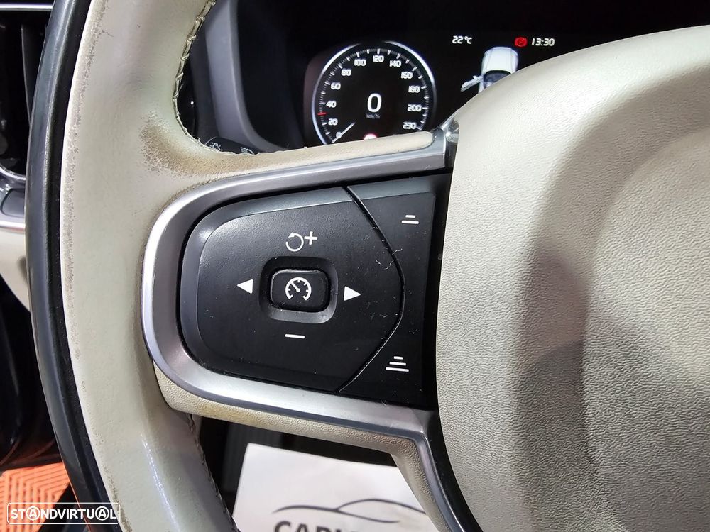 Volvo V60 2.0 D4 Momentum Geartronic - 16