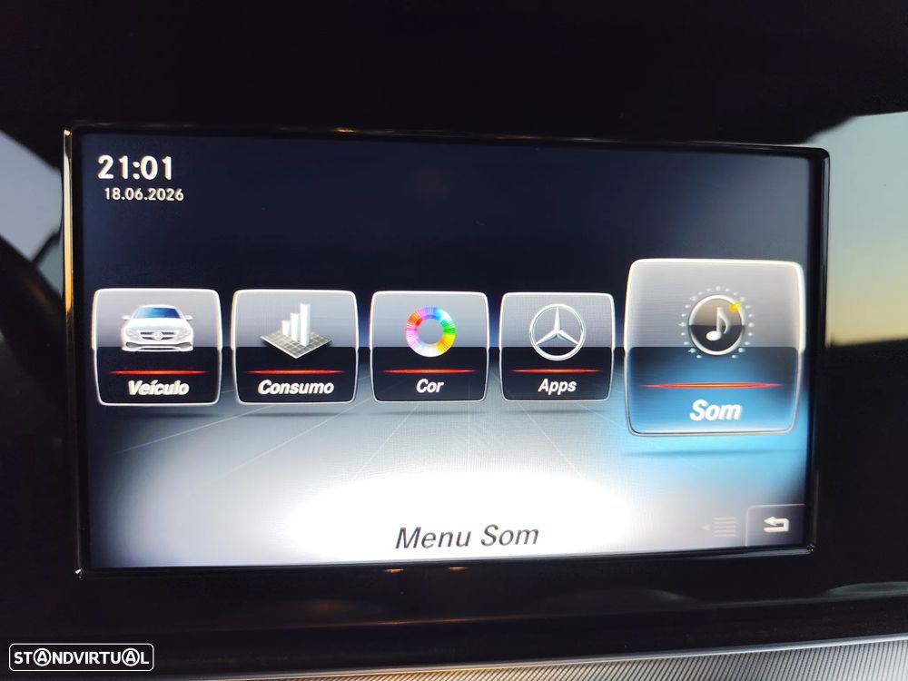 Mercedes-Benz E 220 d Cabrio 9G-Tronic AMG Line - 35