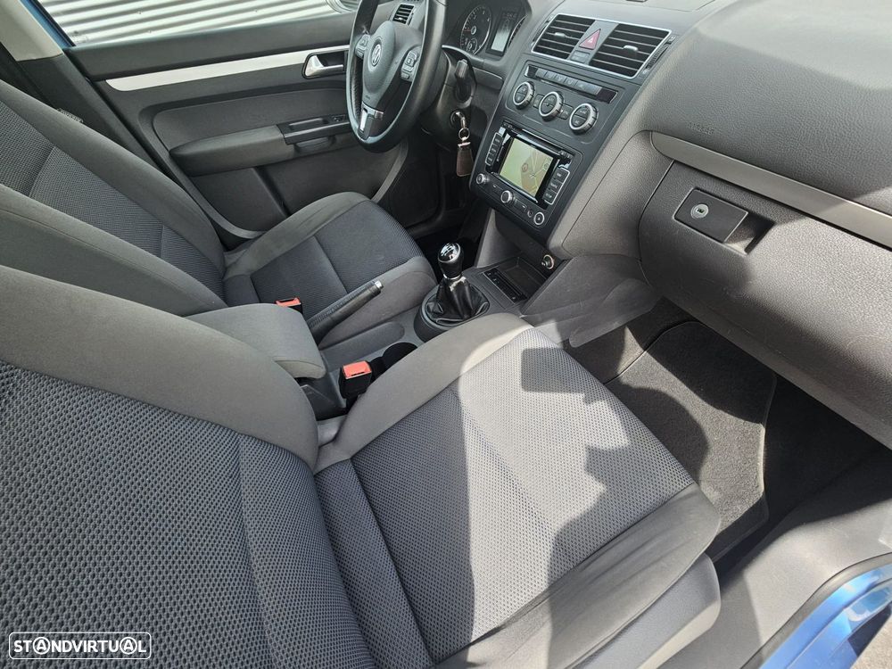 VW Touran 1.6 TDI Blue.Trendline 7L - 26