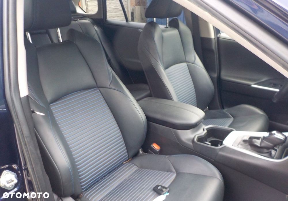 Toyota RAV4 - 24