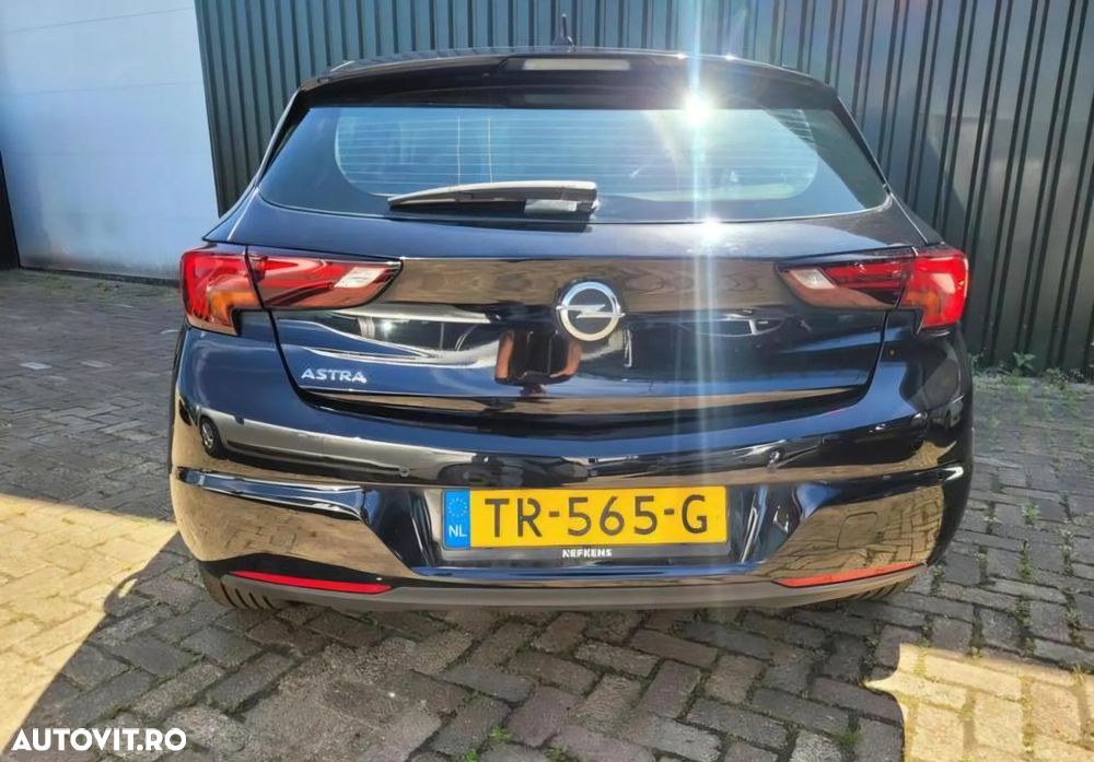 Opel Astra 1.6 D Start/Stop Innovation - 19