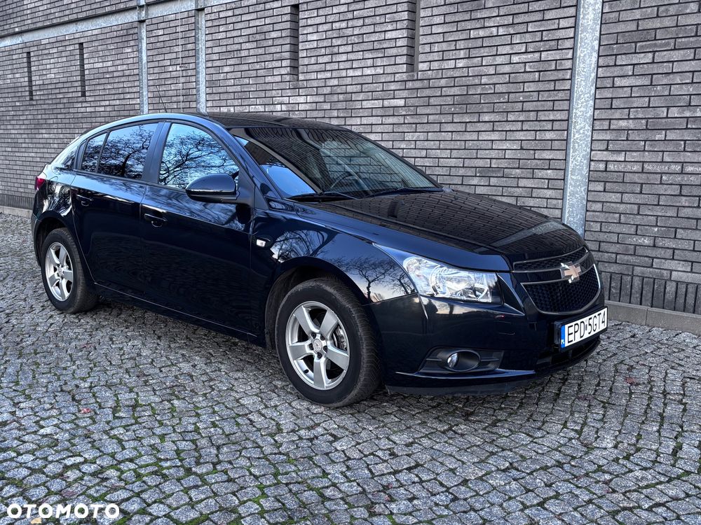 Chevrolet Cruze 1.6 LT - 1