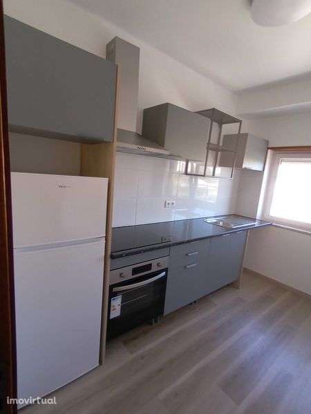 T2 mobilado nas Abadias - Figueira da Foz - Grande imagem: 2/5