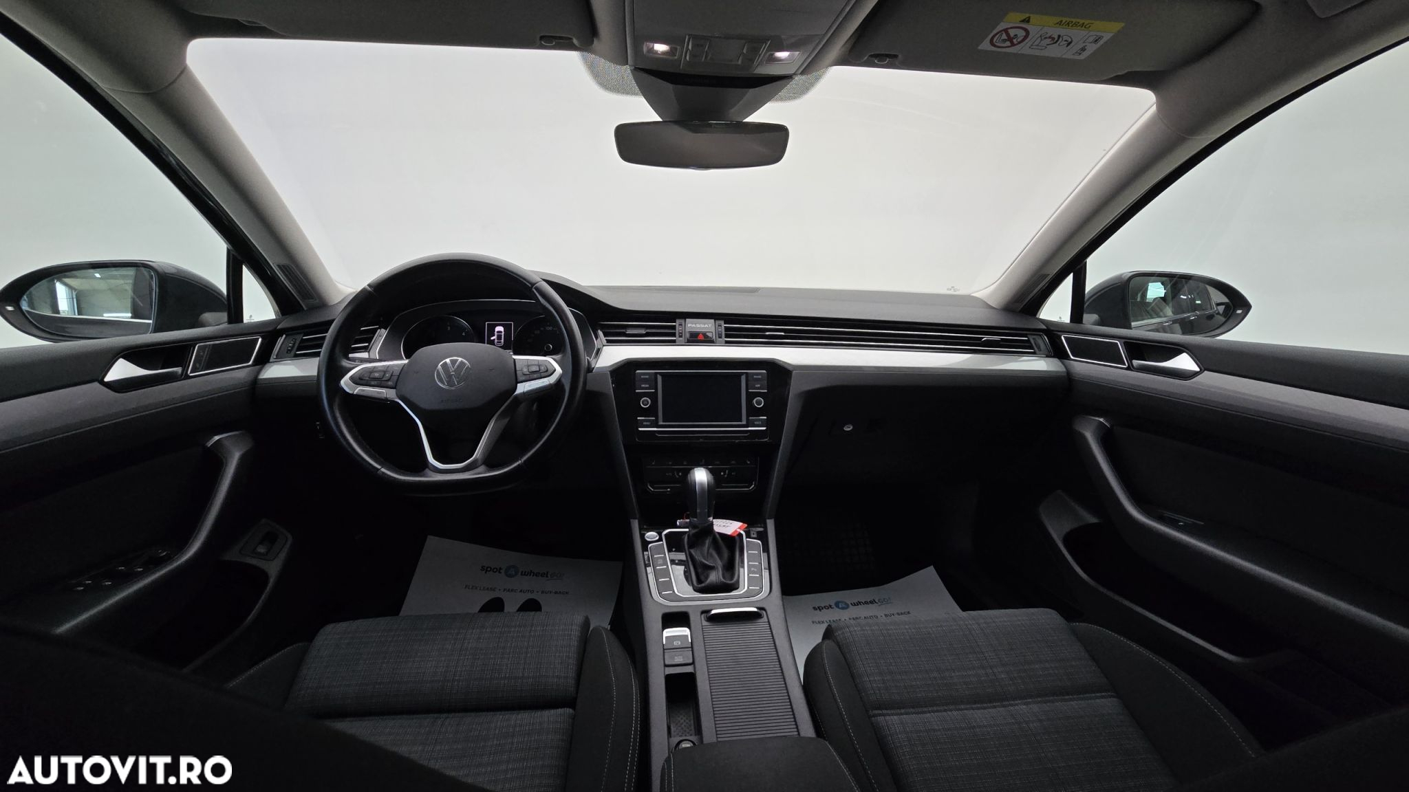 Volkswagen Passat 2.0 TDI DSG Comfortline - 14