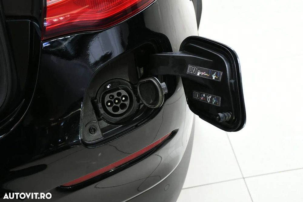 Mercedes-Benz GLC Coupe 350 e 4MATIC - 24