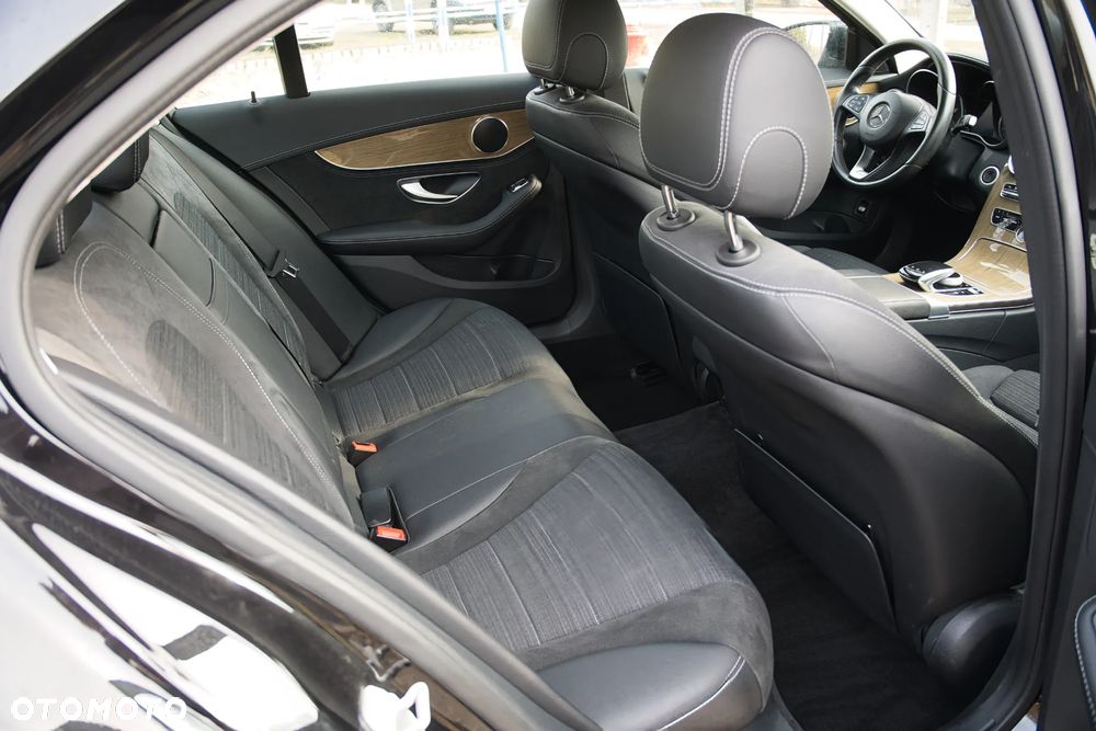 Mercedes-Benz Klasa C 180 Kompressor Automatik BlueEFFICIENCY - 9