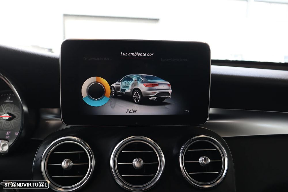 Mercedes-Benz GLC 250 d 4Matic 9G-TRONIC AMG Line - 21