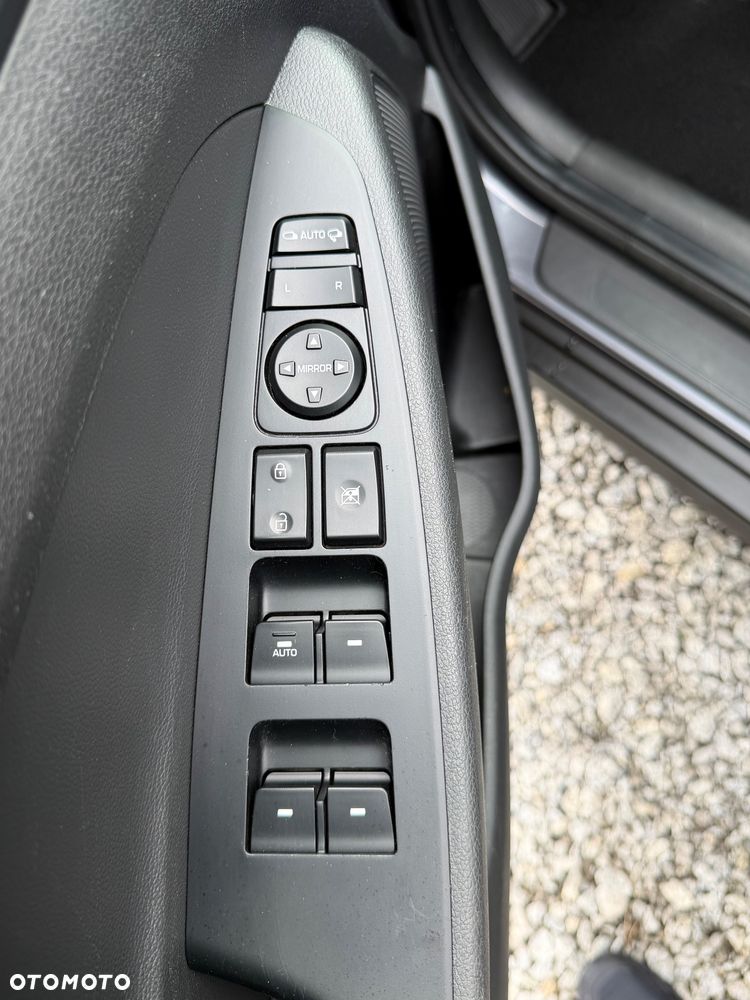 Hyundai Tucson 1.6 GDi 2WD Pure - 23