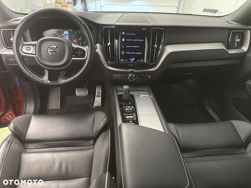 Volvo XC 60 B4 B R-Design - 20