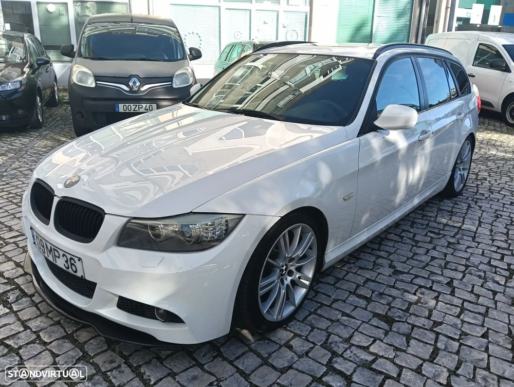 BMW 320 d Pack M - 23
