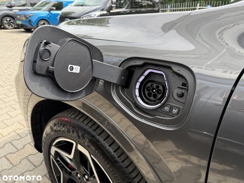 Ford Kuga - 9