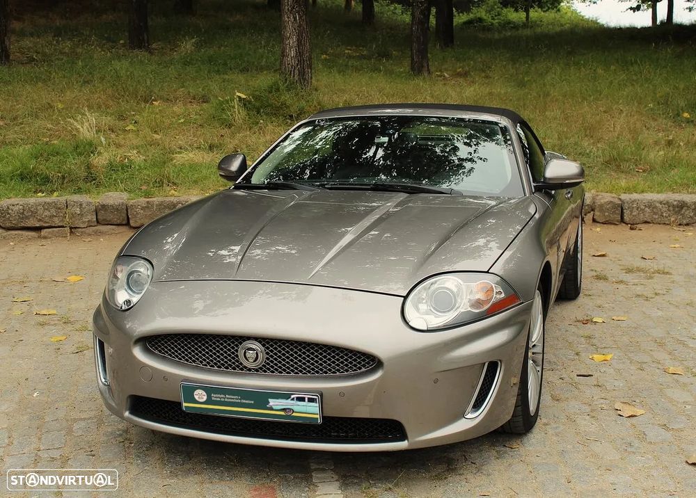 Jaguar XK - 4