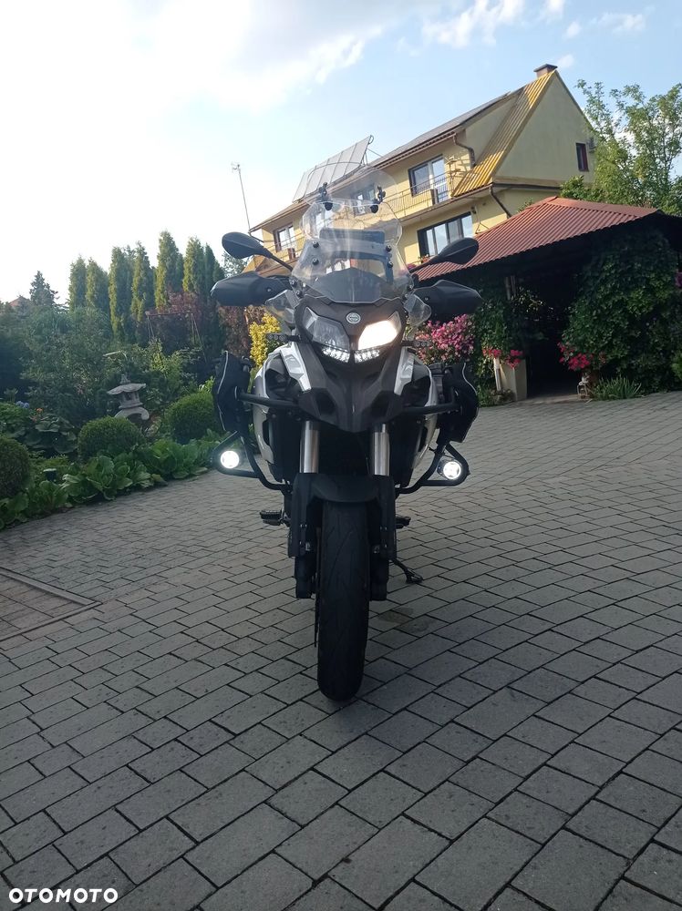 Benelli TRK 502 - 3