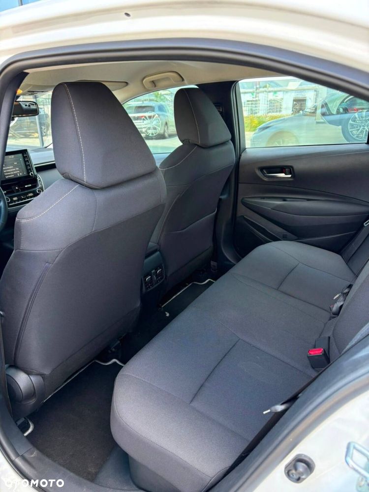 Toyota Corolla - 24