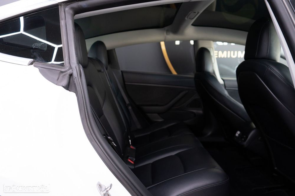 Tesla Model 3 Standard RWD Plus - 40
