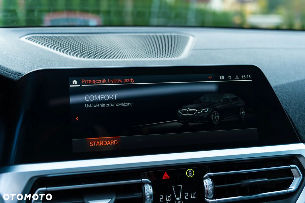 BMW Seria 3 330i M Sport sport - 27