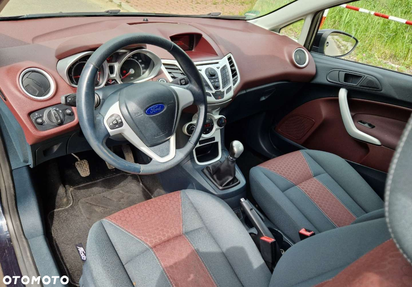 Ford Fiesta 1.25 Titanium X - 19