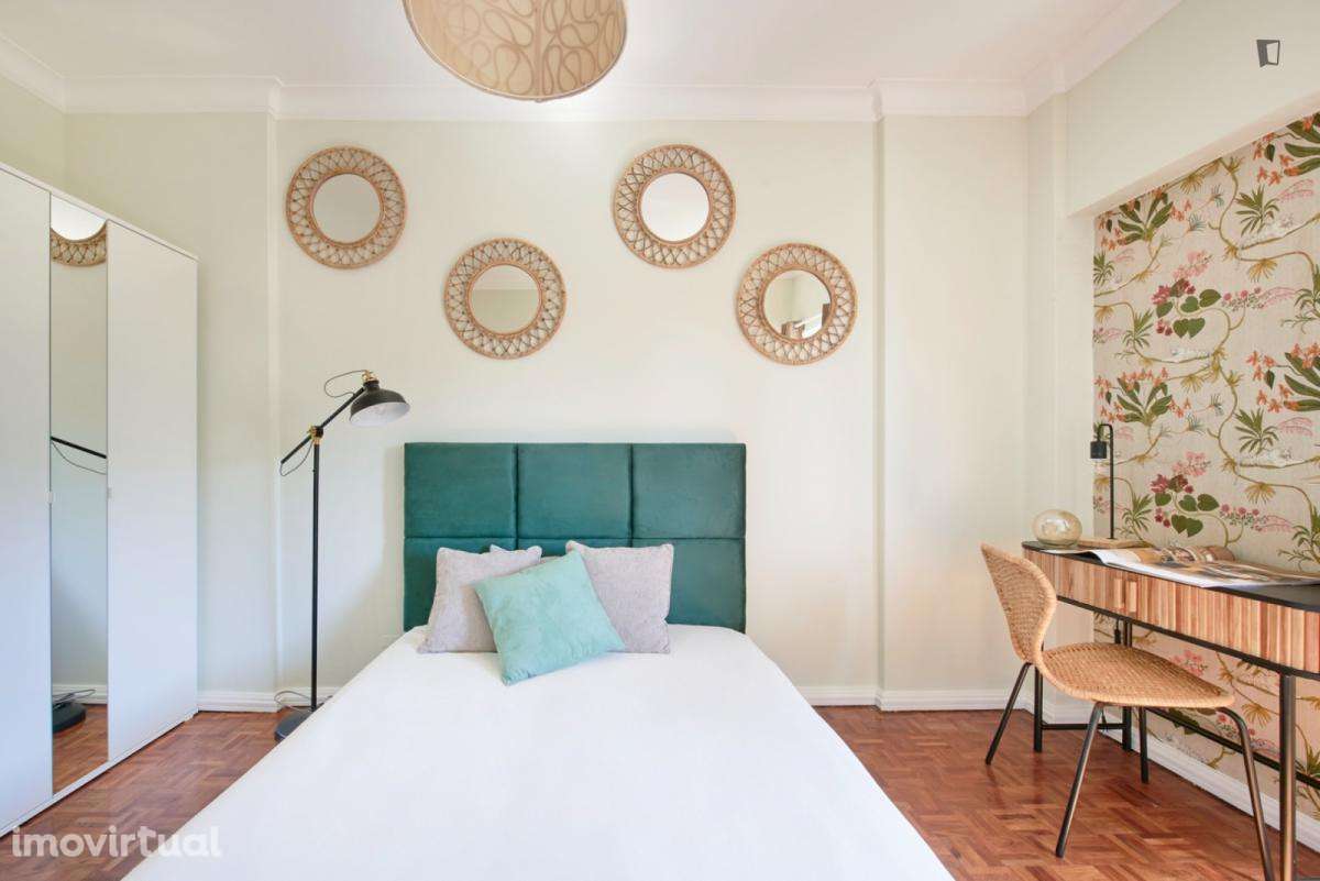 Quarto - localizado em Benfica Lisbon - Grande imagem: 3/17
