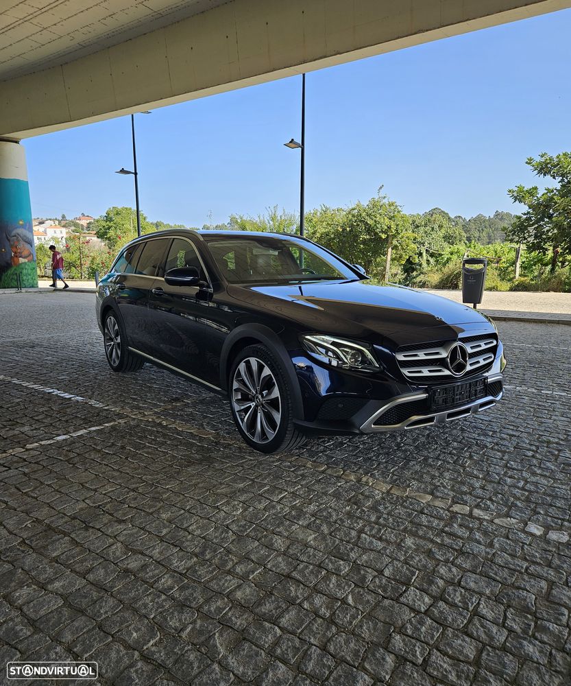 Mercedes-Benz E 220 d 4Matic All-Terrain 9G-TRONIC Exclusive - 3