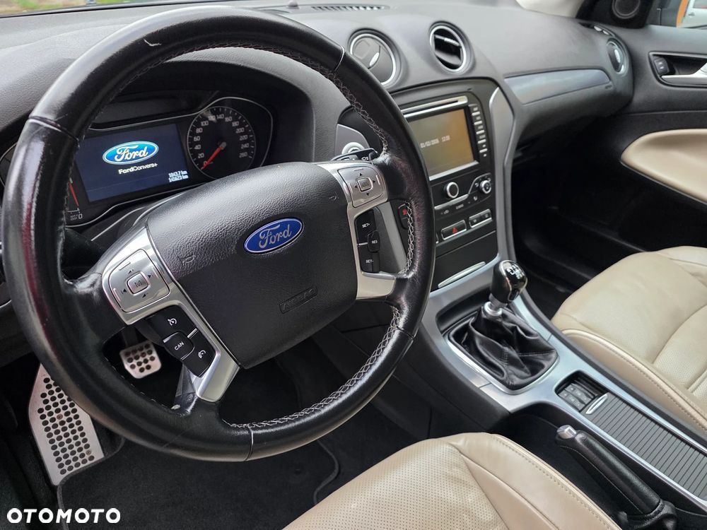 Ford Mondeo 2.0 T Titanium S - 24